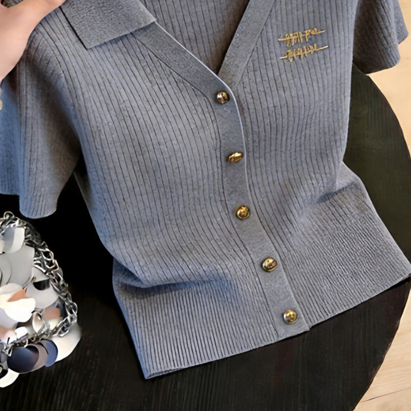 2026 Spring/Summer New Women's Gray Casual V-neck Short-Sleeve Knit Top for Fashionable Commuting and Slimming Top