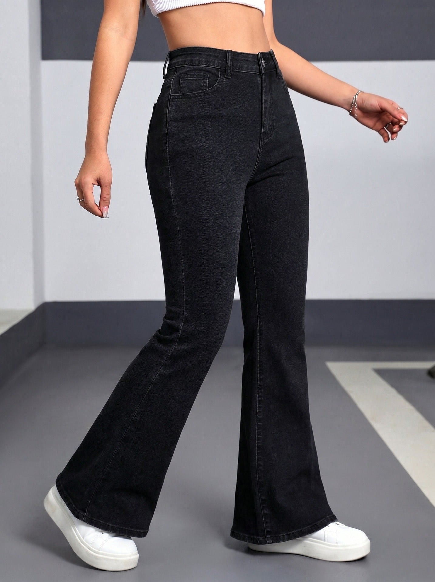 Women’s High-Waist Flared Jeans