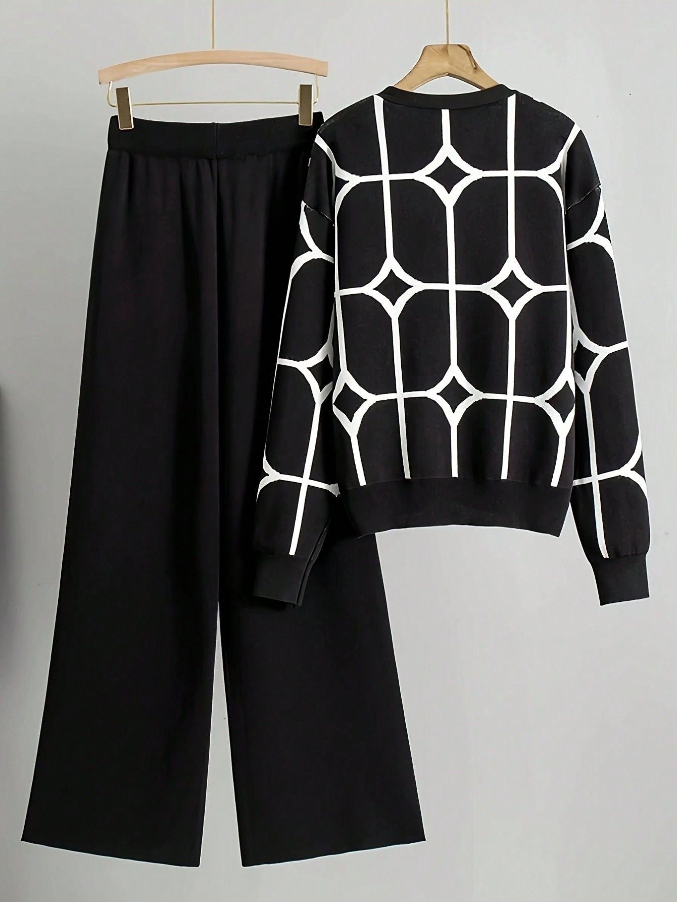 Women’s Jacquard V-Neck Knitted Two-Piece Cardigan Set