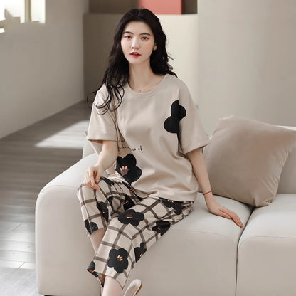 Women’s Plus Size Artistic Style Pajama Set