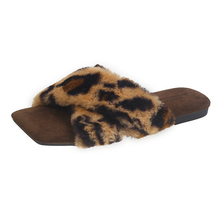 Women’s Leopard Print Faux Fur Slippers