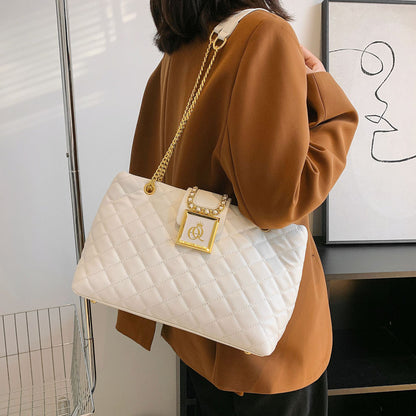 Women’s Diamond Chain Large Capacity Shoulder Bag