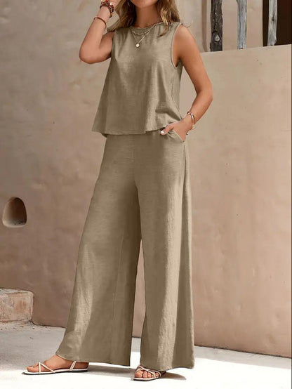 Women’s Sleeveless Tank & Pocket Pants Set