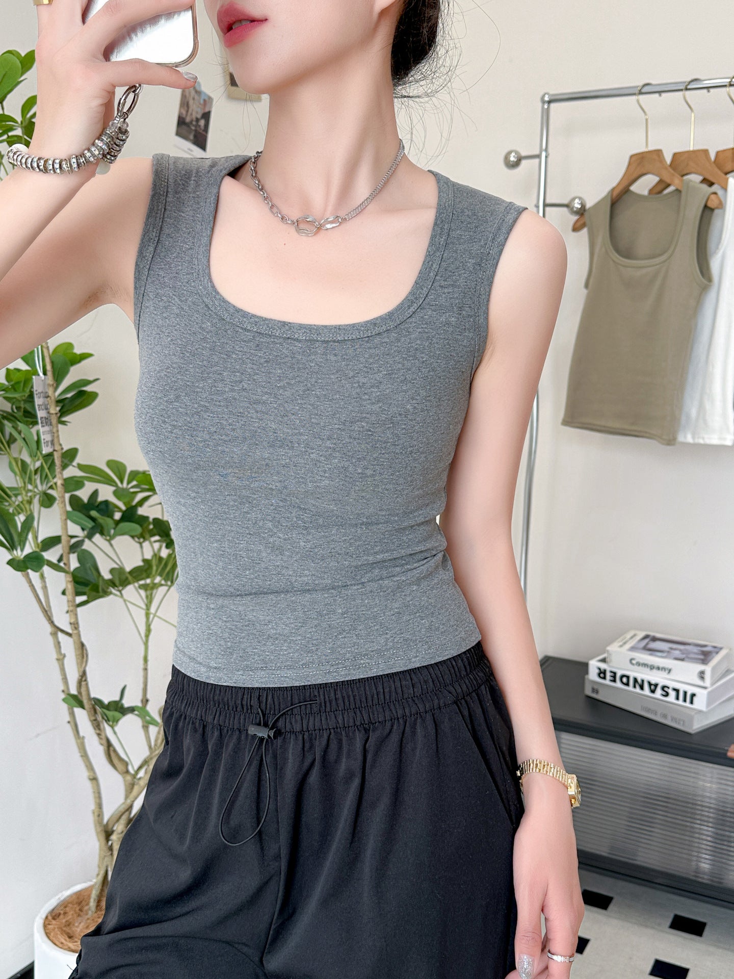 Women’s Cotton U-Neck Sleeveless Camisole Top