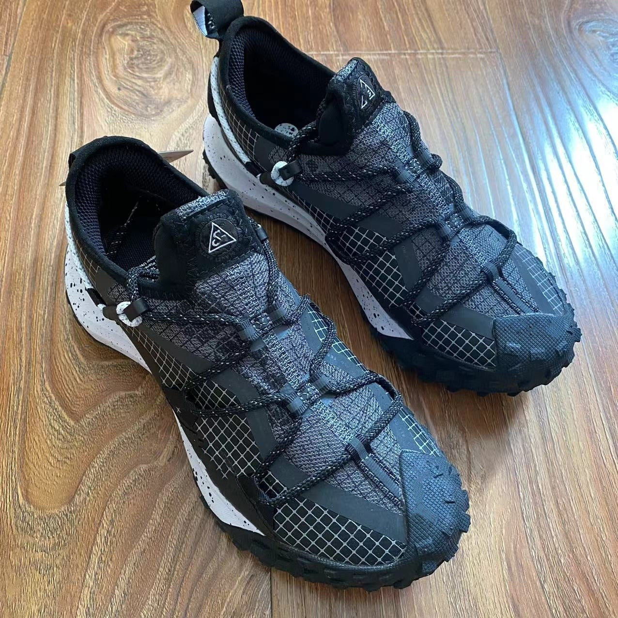 Unisex Waterproof Outdoor Hiking & Trekking Shoes