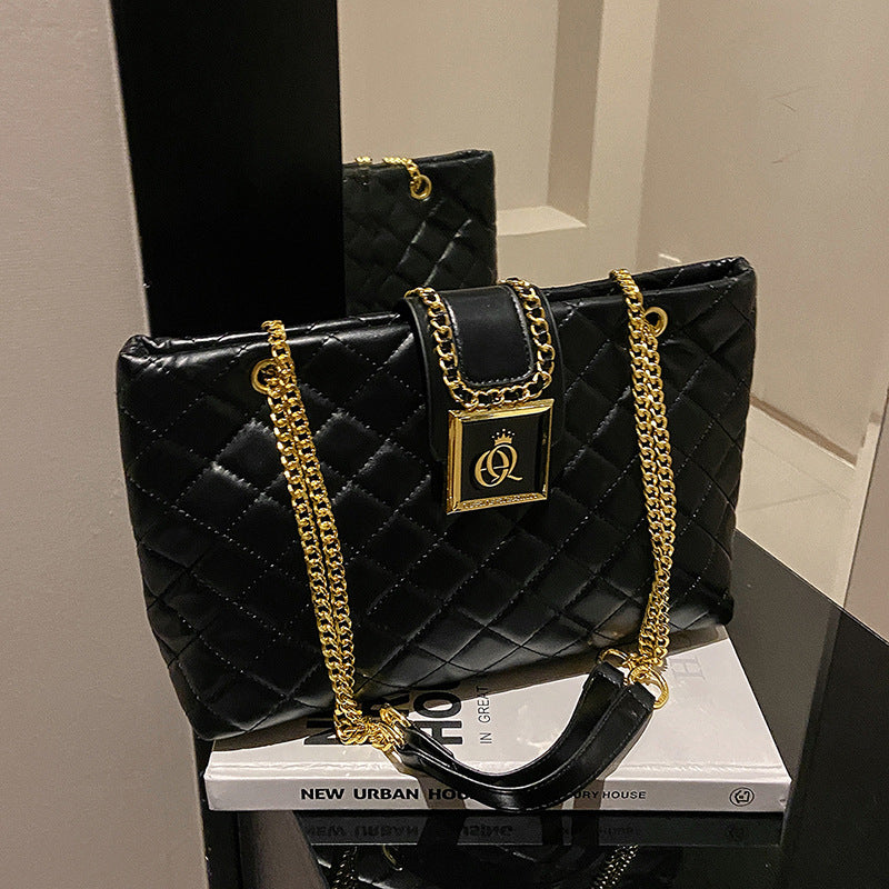 Women’s Diamond Chain Large Capacity Shoulder Bag