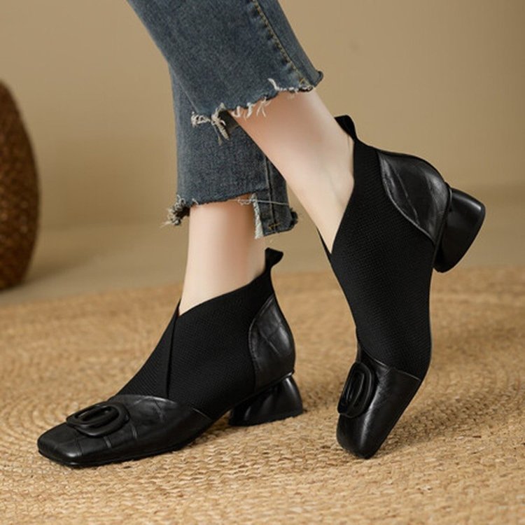 Women’s French Retro Square-Toe V-Cut Block Heel Shoes