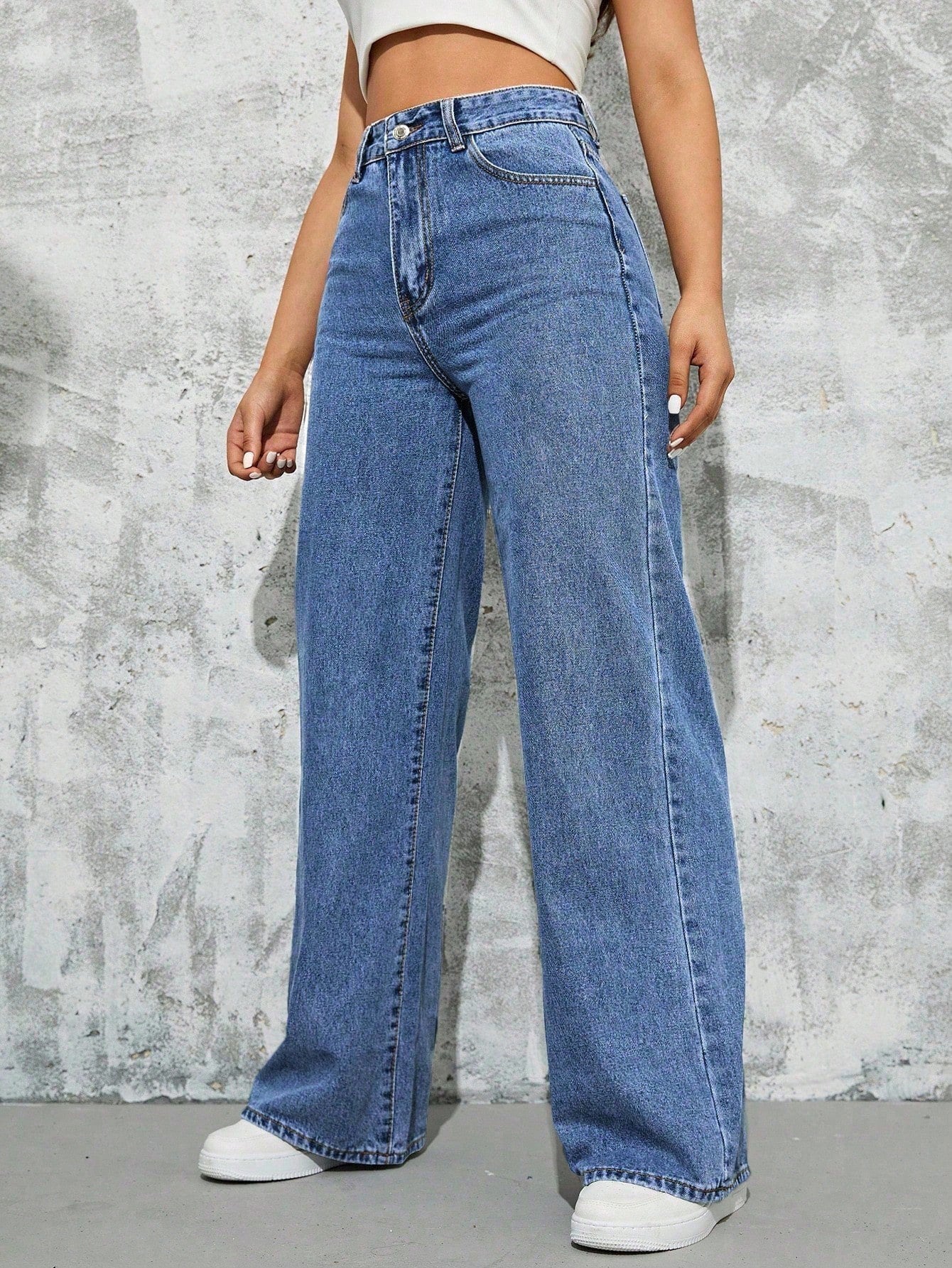 Women’s Washed Wide-Leg Straight Jeans