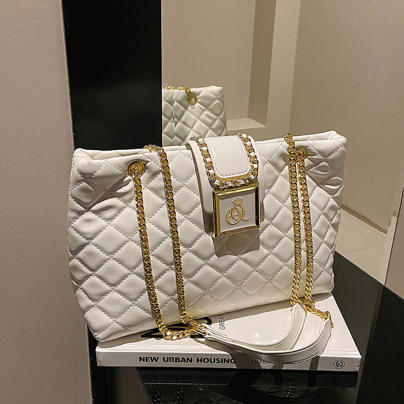 Women’s Diamond Chain Large Capacity Shoulder Bag