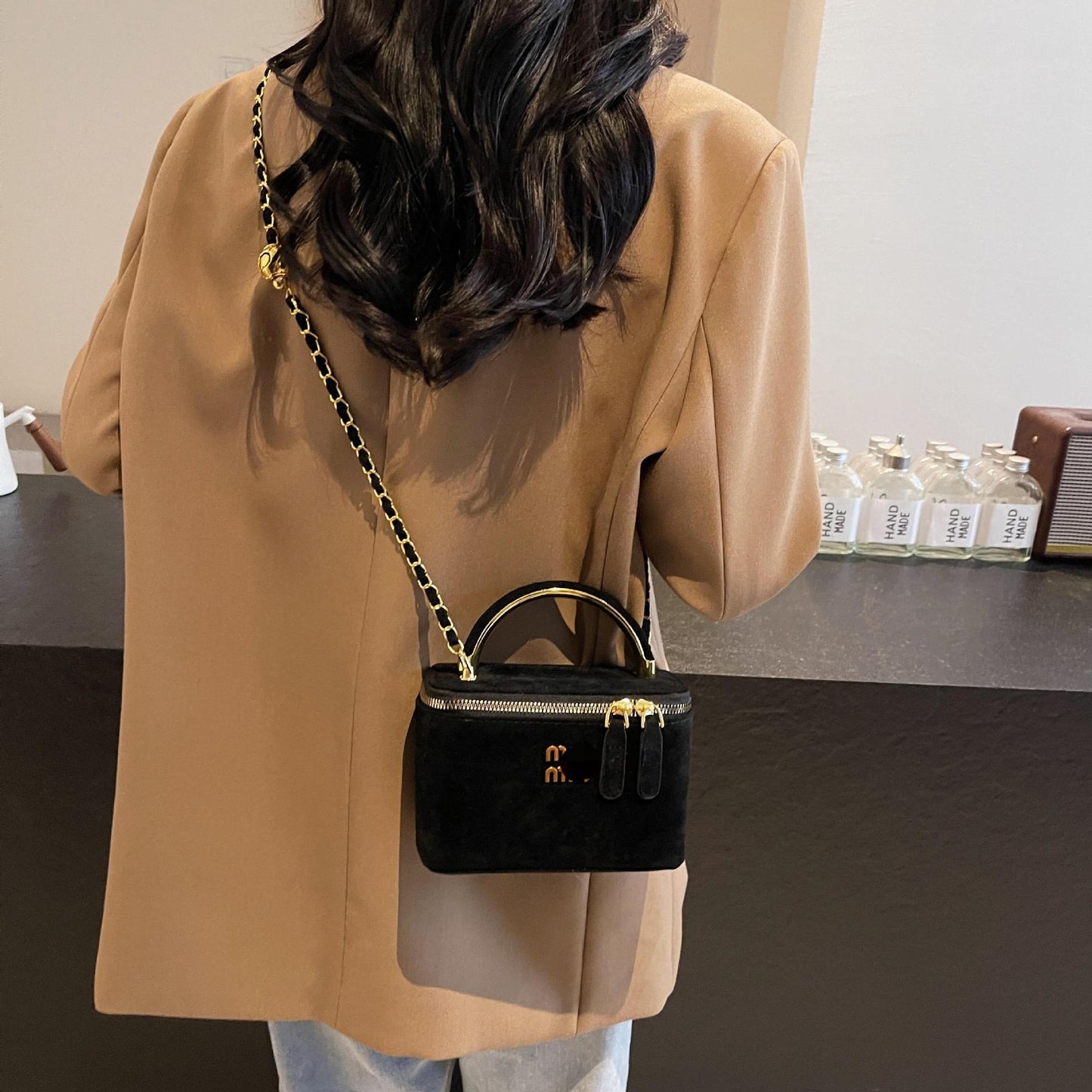 Women’s French Box Chain Crossbody Small Square Bag