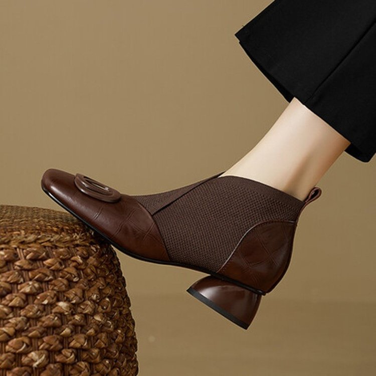 Women’s French Retro Square-Toe V-Cut Block Heel Shoes