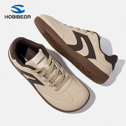 Men’s Wide-Toe Leather Casual Sneakers