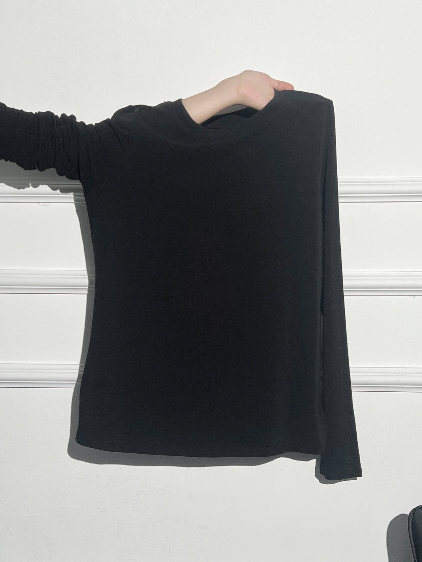 Women’s Soft Cashmere-Feel Long Sleeve Crew Neck Top