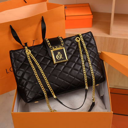 Women’s Diamond Chain Large Capacity Shoulder Bag