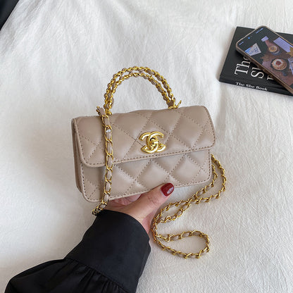 Women’s Quilted Chain Crossbody Bag