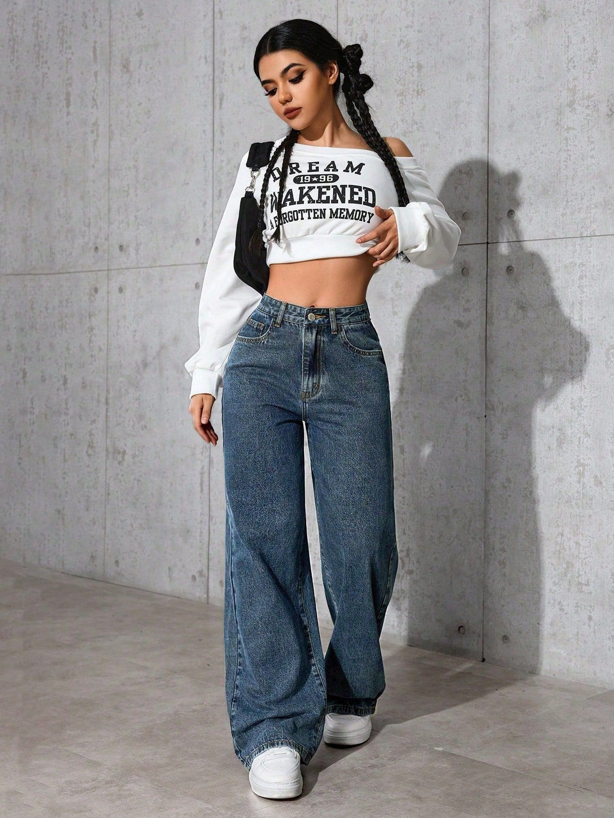 Women’s High-Waisted Black Wide-Leg Jeans