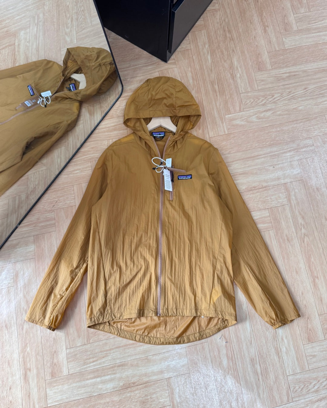 Unisex Lightweight Hooded Sun Protection Sports Jacket