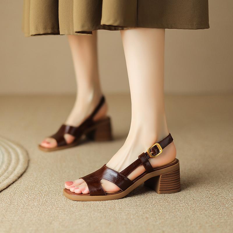 Women’s Vintage Square-Toe Chunky Heel Sandals