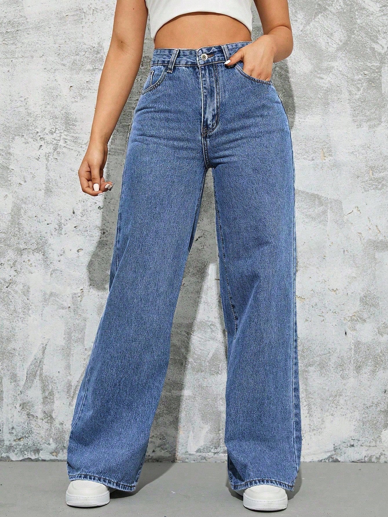Women’s Washed Wide-Leg Straight Jeans