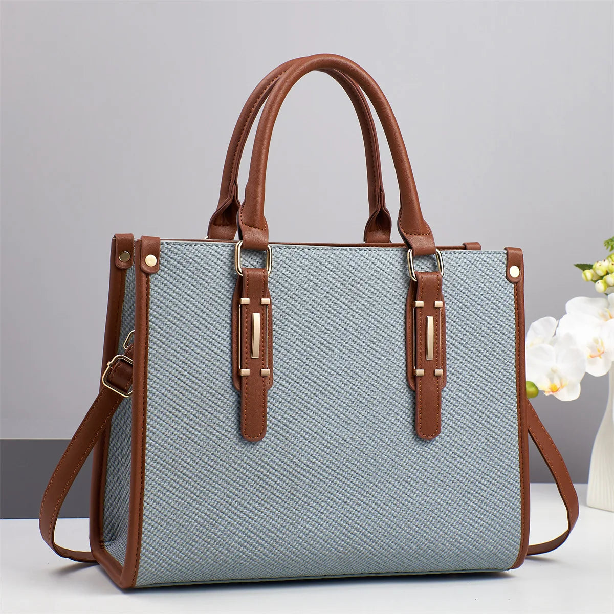 Women’s Small Square Crossbody Bag 2025