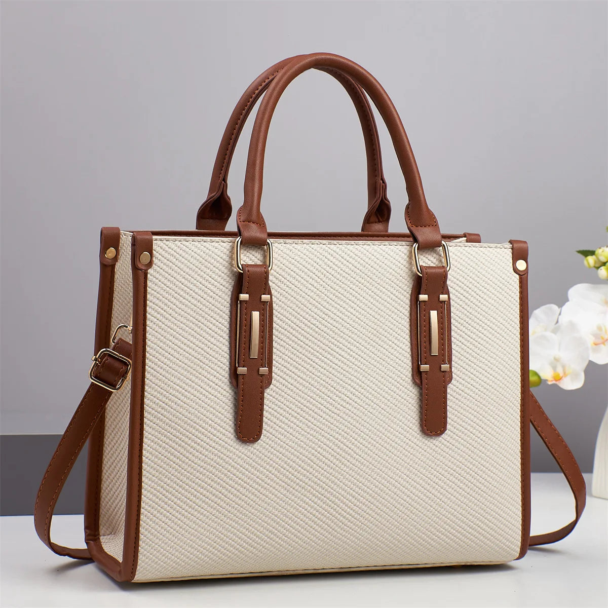 Women’s Small Square Crossbody Bag 2025
